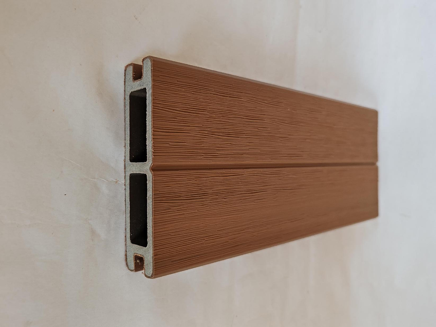 Co-extruded fence panels WAGE-002
