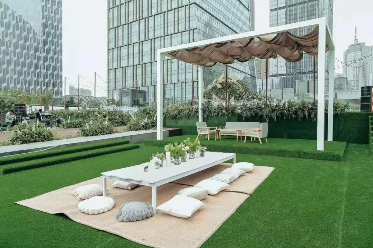 artificial grass.jpg